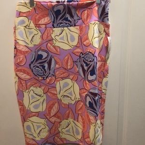 Medium multi colored Cassie